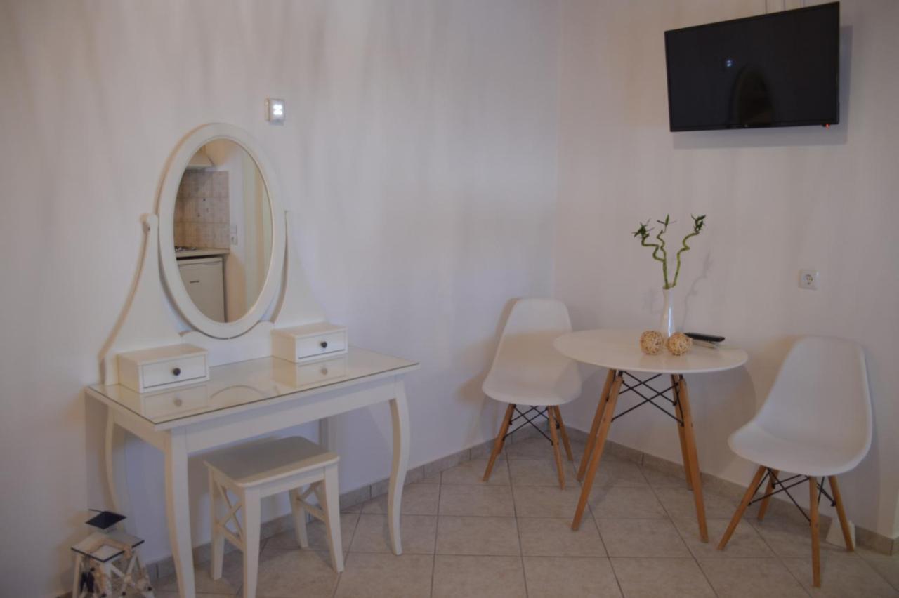 Cute Studio In Milos Tripití Exteriér fotografie